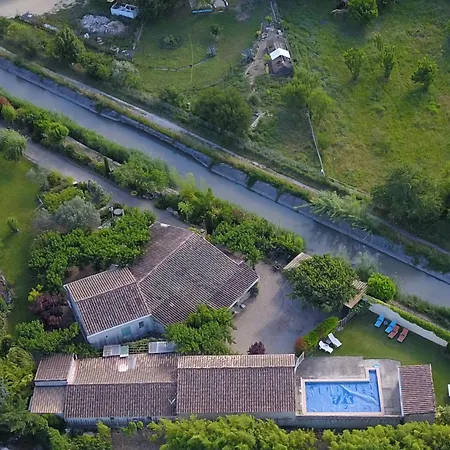 Chez Cecile A Lagnes, Aux Portes Du Luberon Holiday home Lagnes