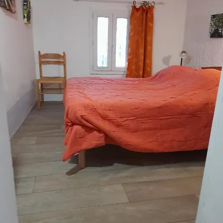 Holiday home Chez Cecile A Lagnes, Aux Portes Du Luberon