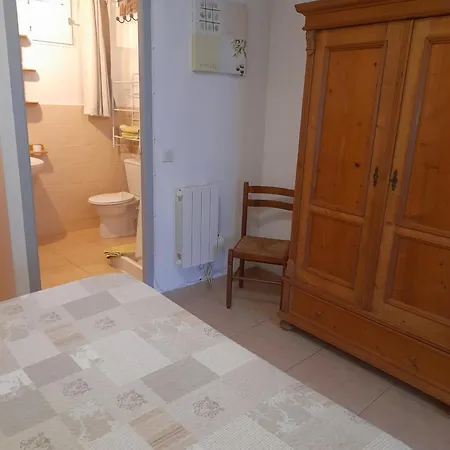 Chez Cecile A Lagnes, Aux Portes Du Luberon Holiday home *